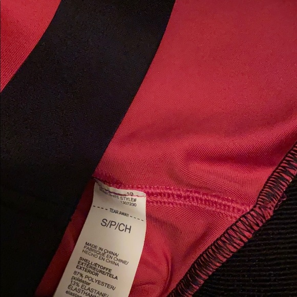 Under armour sports bra - Picture 3 of 3